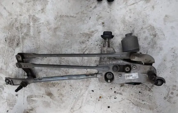 Peugeot 308 Front wiper linkage and motor 9810327980