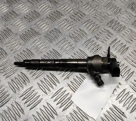 Skoda Superb B8 (3V) Fuel injector 04L130277AD