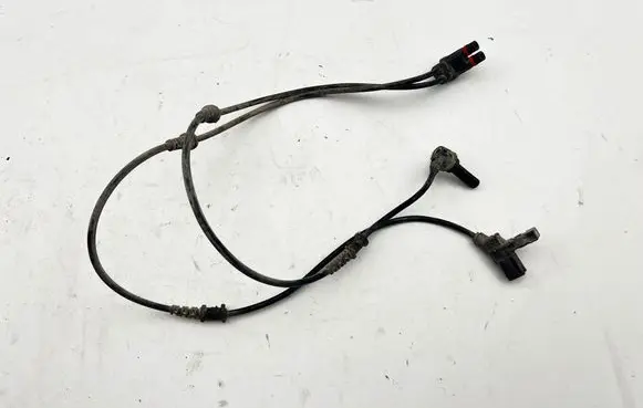 Mercedes-Benz E W212 ABS brake wheel speed sensor 0265008045 A2125401605