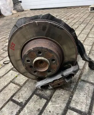 BMW 7 E65 E66 Front wheel hub F5922