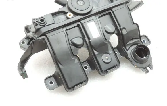 Opel Vivaro Oil breather separator 118301003R 95523939