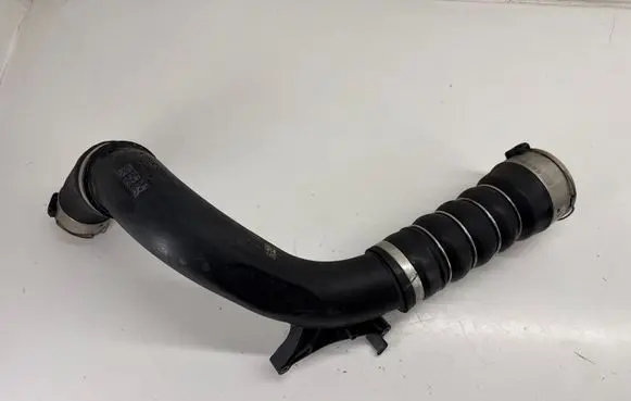 BMW 2 F44 Intercooler hose/pipe 8650759 13718650759