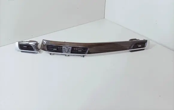 BMW X1 F48 F49 Dashboard glove box trim 9332236 9292739
