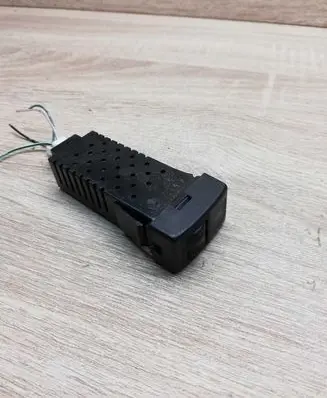 Toyota Avensis T220 Panel lighting control switch 8H28