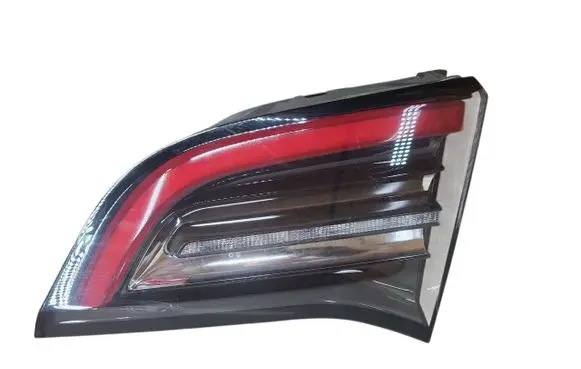 Tesla Model Y Tailgate rear/tail lights 24531802 01534202