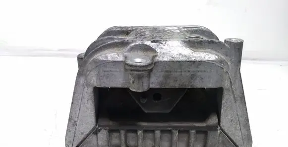 Seat Leon (1P) Engine mount bracket 1K0199262
