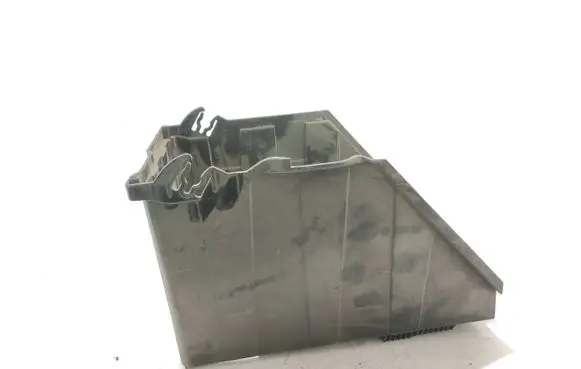 Battery box tray