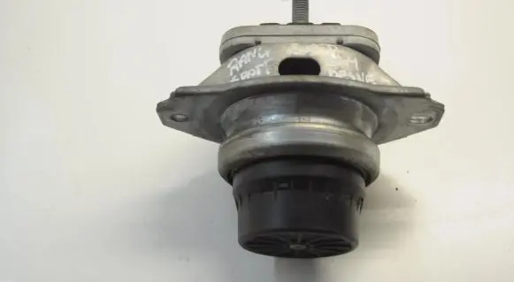 Land Rover Range Rover Sport L320 Engine mount bracket