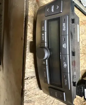 Toyota Avensis T250 Climate control unit 5590005271 MB1465706740