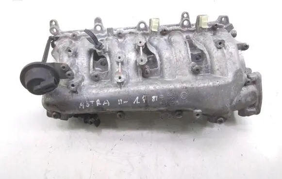 Opel Astra J Intake manifold 700997160 8973858235