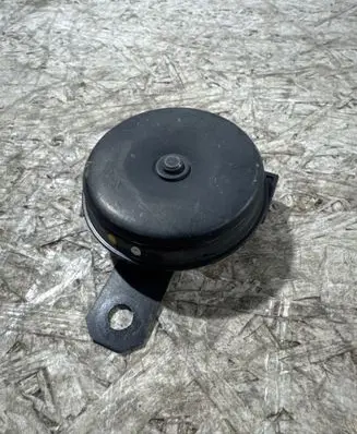 Toyota RAV 4 (XA50) Horn signal 502011 8651022270