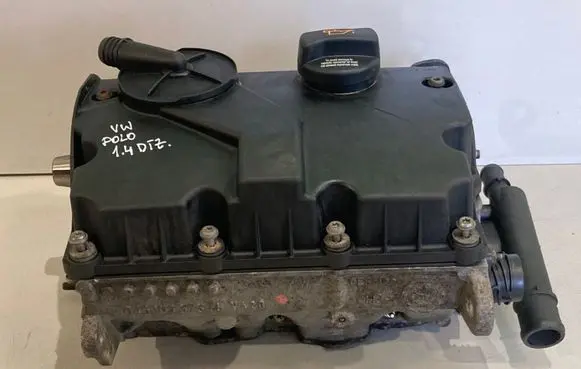 Volkswagen Polo Engine head 045103373H 045103469