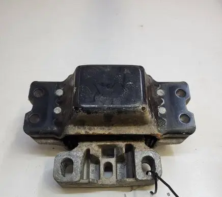 Volkswagen Caddy Engine mount bracket 173149