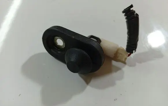 Toyota Corolla Verso AR10 Front door sensor coupe 