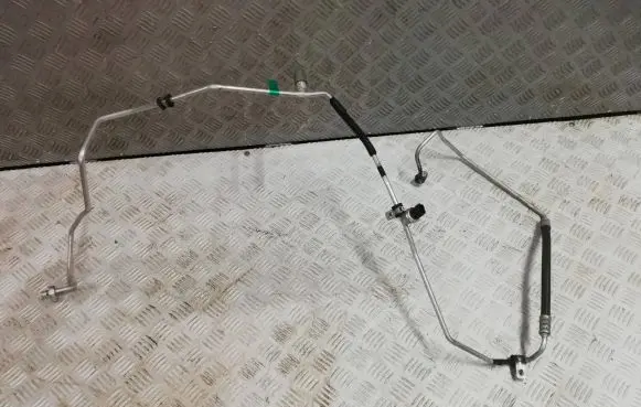 Renault Captur Air conditioning (A/C) pipe/hose 924404105R 1234YF 14012017