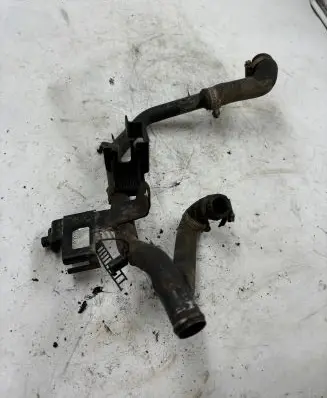 Audi A4 S4 B5 8D Engine coolant pipe/hose