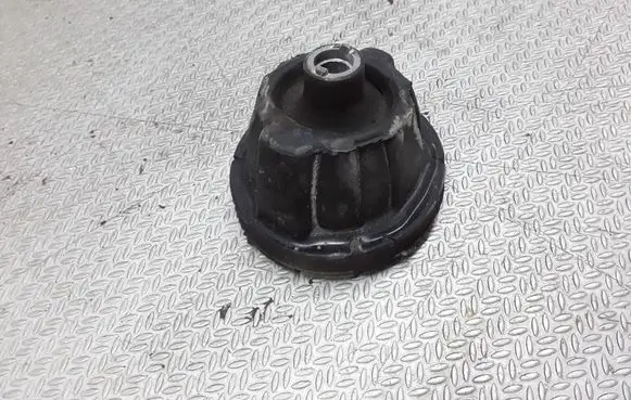 Mercedes-Benz C W203 Front upper strut mount 