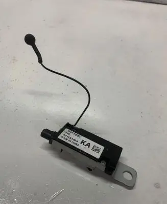 Opel Zafira C Antenna control unit 421251063