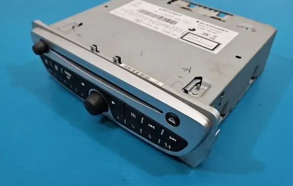 Renault Fluence Radio/CD/DVD/GPS head unit 281159389R IMPRK1581291