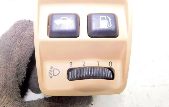 Jaguar S-Type Tailgate/trunk/boot open switch 769216 189023