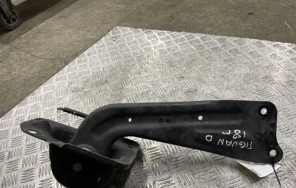 Rear upper control arm/wishbone