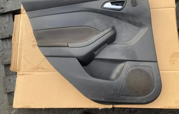 Rear door card panel trim
