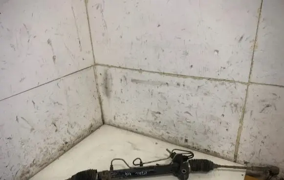 Nissan X-Trail T30 Steering rack 7151510