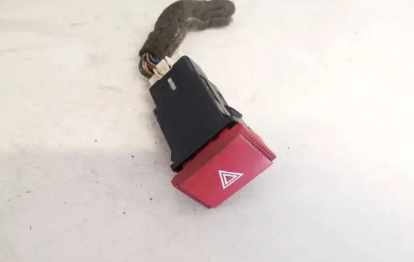 Hyundai Getz Hazard light switch