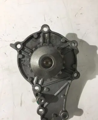 Volvo S60 Water pump 07171334