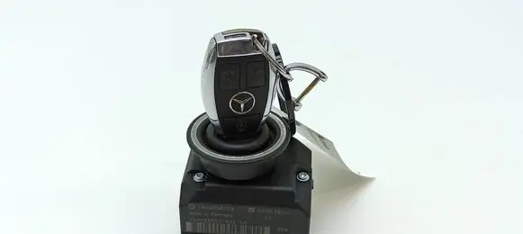 Mercedes-Benz ML W164 Ignition lock 1645450708