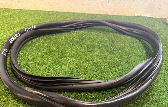 KIA Niro Front door rubber seal