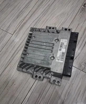 Dacia Duster II Engine control unit/module ECU 237101496r