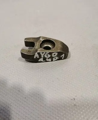 Toyota Aygo AB10 Fuel Injector clamp holder