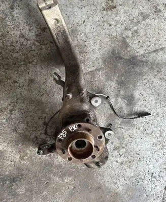 BMW X5M F85 Front wheel hub 6869869