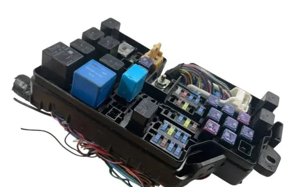 Mazda 3 II Fuse box set
