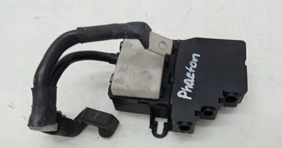 Volkswagen Touareg I Positive cable (battery)