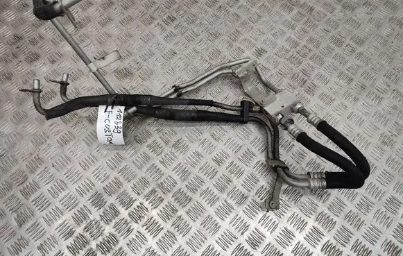 Ford Transit Custom Gearbox oil cooler pipe/hose GK217R081AE