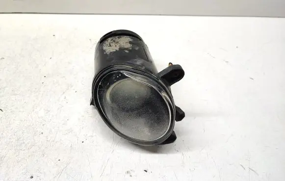 Volkswagen PASSAT B5.5 Front fog light 3B7941699A