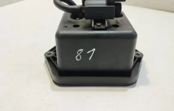 Vacuum air tank