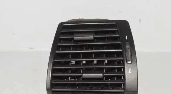 BMW X5 E53 Dashboard side air vent grill/cover trim 8402215
