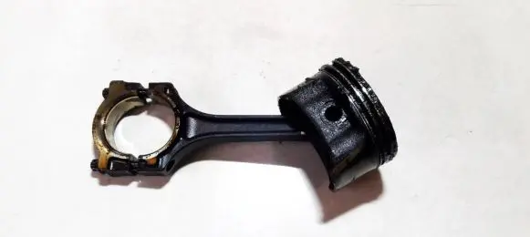 Piston with connecting rod