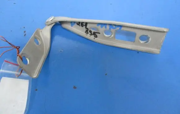 Ford Fusion Engine bonnet/hood hinges
