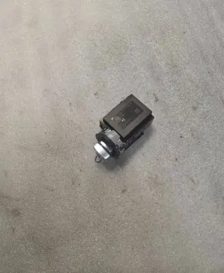 Volkswagen PASSAT B6 Ignition lock 3C0905843Q 33303301 11602101878003