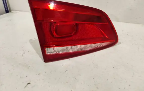 Volkswagen PASSAT B7 Tailgate rear/tail lights 3AF945093K