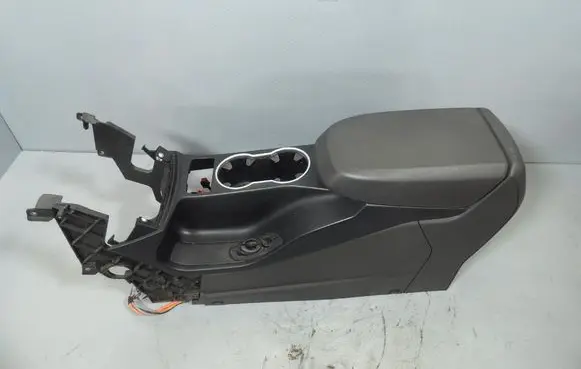 Ford Kuga II Center console