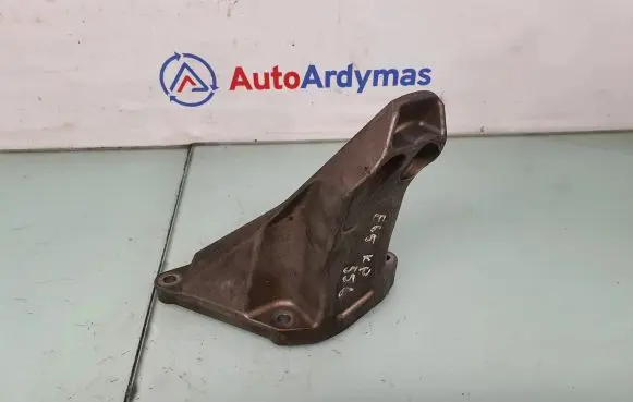 BMW 7 E65 E66 Engine mounting bracket 6754615 22116754615