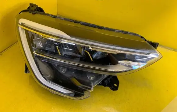 Renault Arkana Headlight/headlamp 260107780R