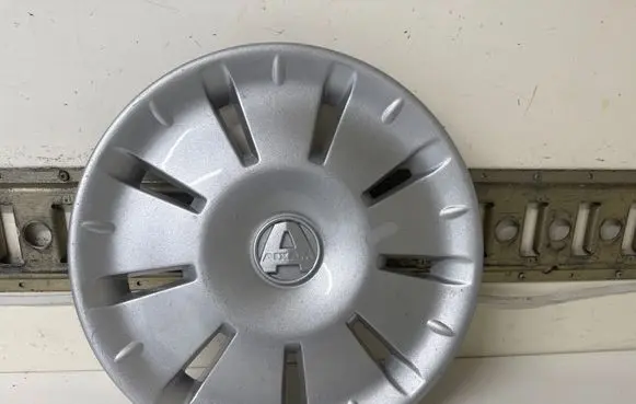Aixam City III R13 wheel hub/cap/trim ART52513