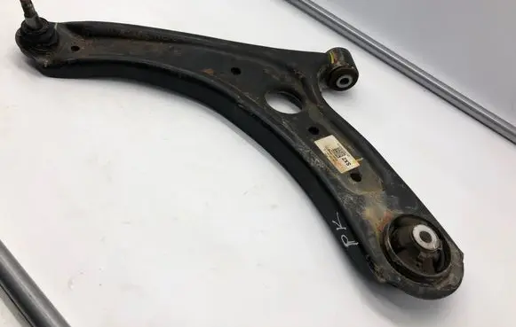 Hyundai Kona II Front lower control arm/wishbone 54500be000