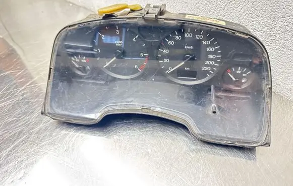 Opel Zafira A Speedometer (instrument cluster) 09228757 01020422 351184000